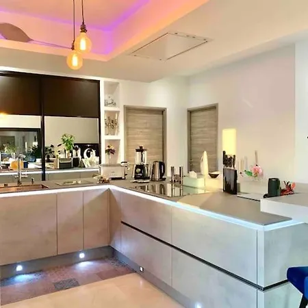 Maison Avec Piscine * Saint-Raphaël