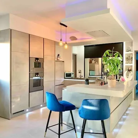 Maison Avec Piscine Villa *