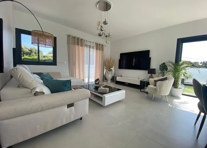 Maison Avec Piscine *